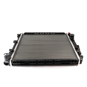 Radiador De Agua Mercedes Benz Para Mercedes-Benz 812, 815 4X2 / 42, Atego